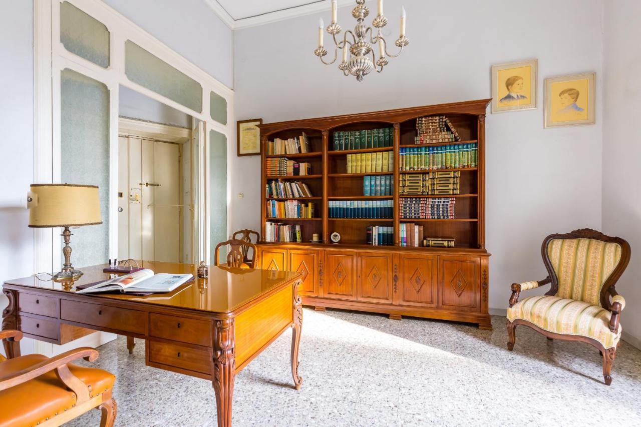 Rettifilo Family Apartment By Wonderful Italy Napoli Dış mekan fotoğraf