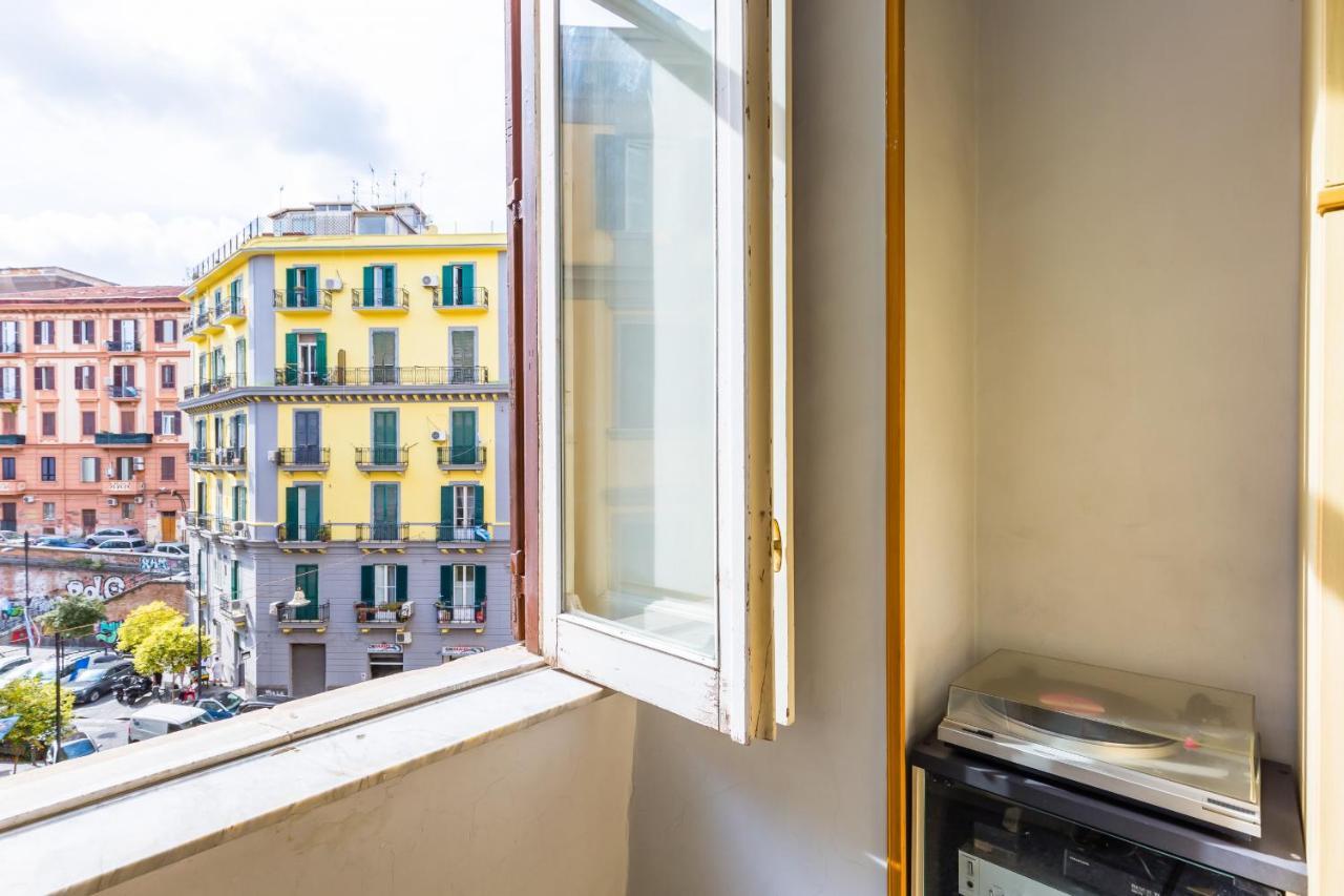 Rettifilo Family Apartment By Wonderful Italy Napoli Dış mekan fotoğraf